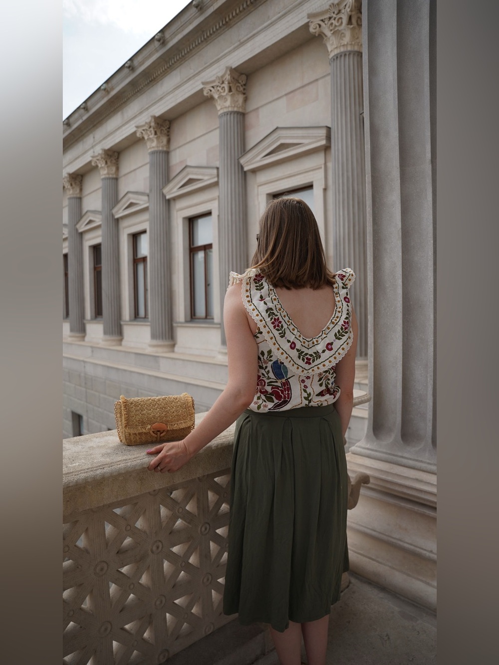 Sézane X FARM RIO Gold Blouse in Jardim Romatico FR 34 / US 2 - Picture 7 of 16